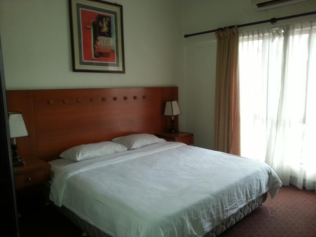 Dorcas Service Apartment - Marina Court Kota Kinabalu Habitación foto