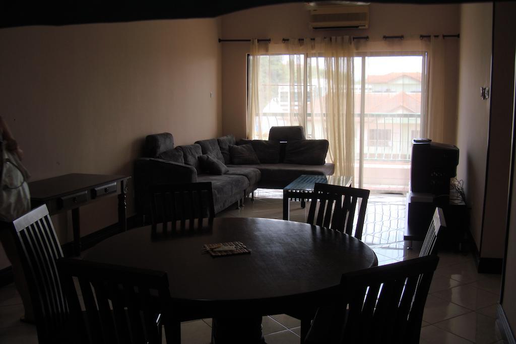 Dorcas Service Apartment - Marina Court Kota Kinabalu Exterior foto